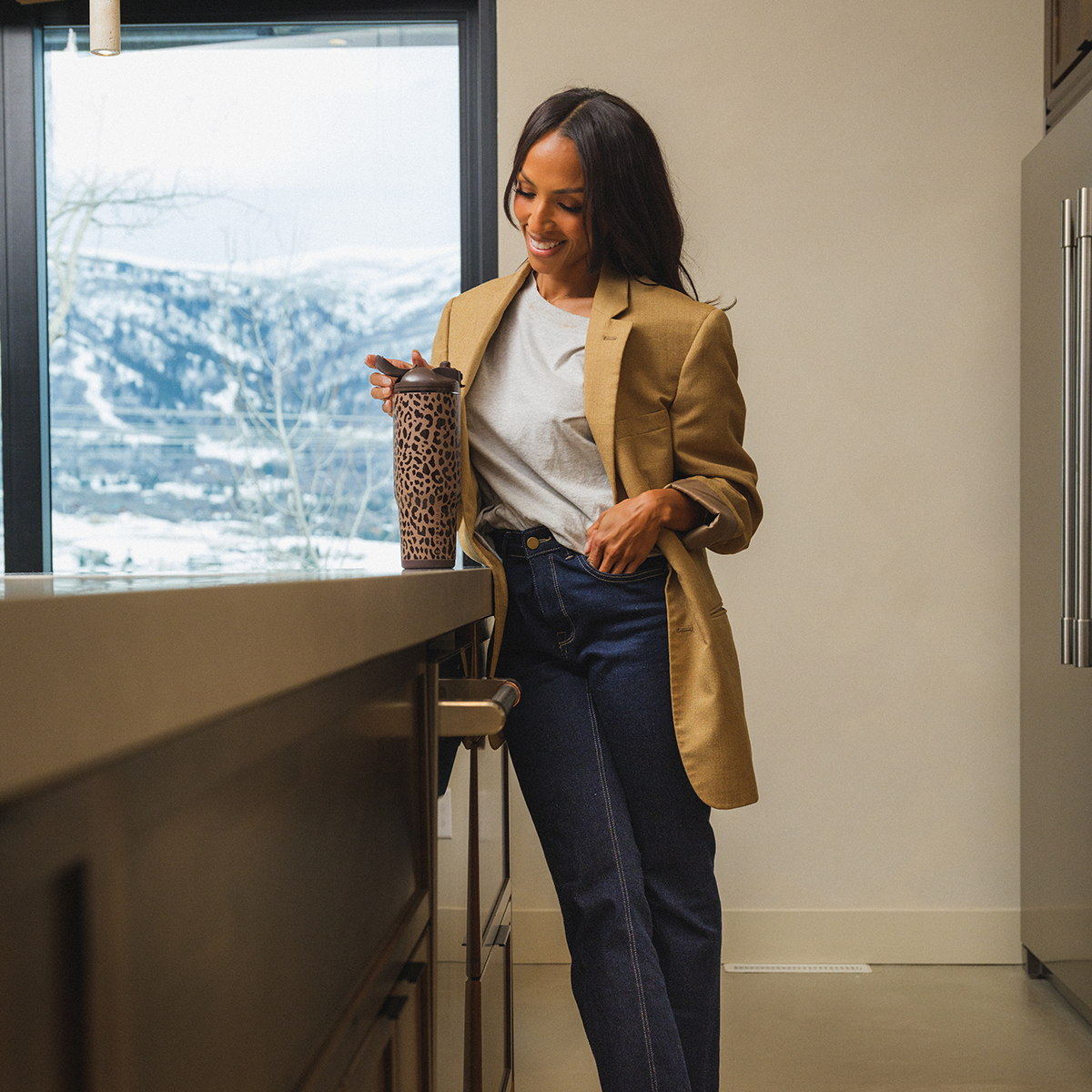 brown-leopard-32oz-946ml-j6 Ease32-BrownLeopard-WPI-9.png